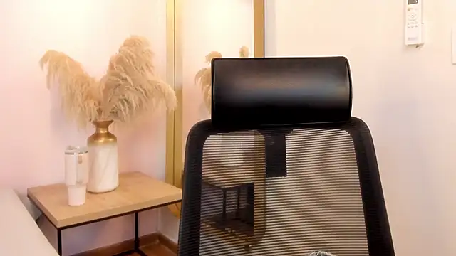 Im Anto online show from March 18, 10:37 pm