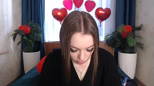 Snapshot of CandyGyrl chatting on February 19, 8:25 am CandyGyrl online show from February 19, 8:25 am