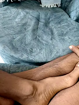 x couple2 online show from March 5, 8:21 am