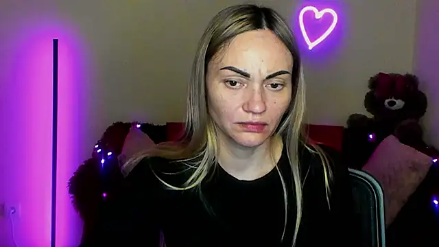 BlondMikey22 online show from April 18, 7:58 pm