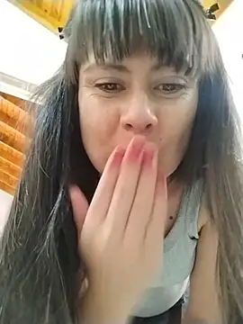 Lyonette reading1 online show from April 10, 3:29 pm