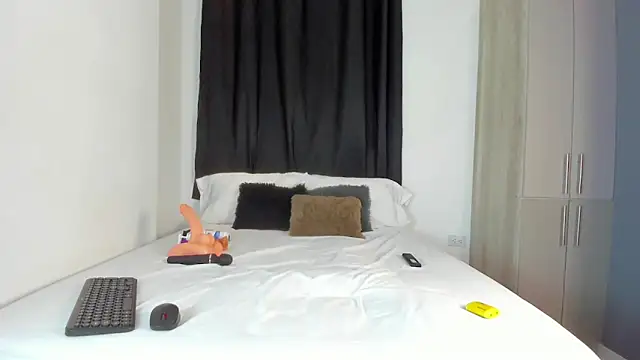 AriSweet  online show from March 20, 2:49 am