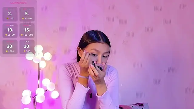 ThinPrincesss online show from March 28, 12:48 pm