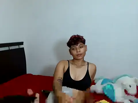 scarletfox  3 online show from February 6, 7:34 am