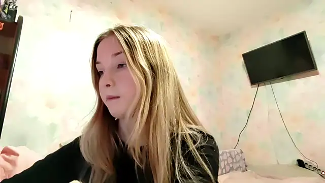 TiaBIanks online show from March 11, 10:08 am