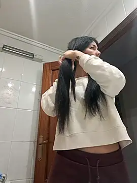 ZeforAitanna online show from February 28, 8:52 pm