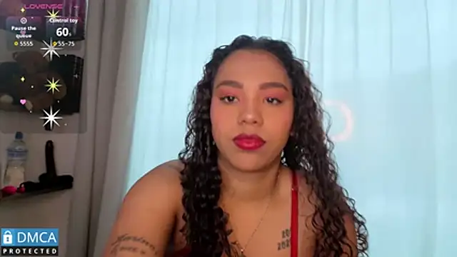 sandra rey  online show from April 10, 6:25 pm