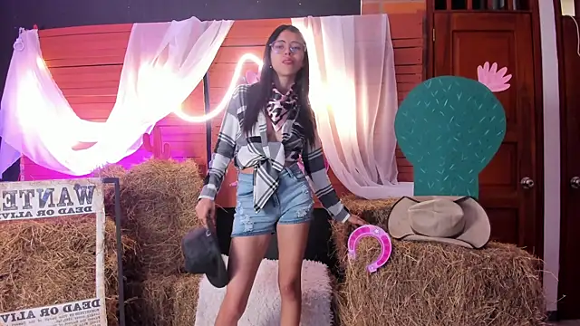 Mia Naive online show from March 21, 11:48 am