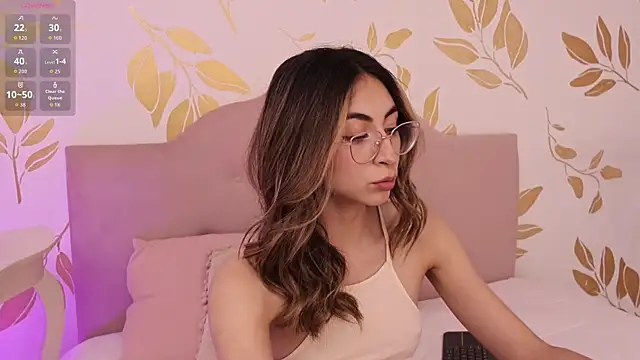 EmmaClark   online show from March 30, 7:46 pm