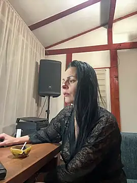 MiriamDelyn online show from April 9, 5:29 pm