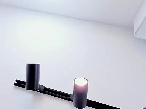 DaphneBlack online show from February 21, 6:36 am