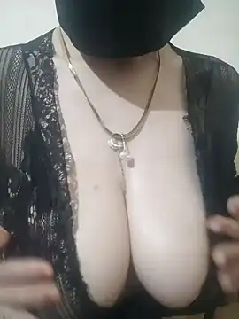 Nada Oh online show from March 2, 11:54 pm