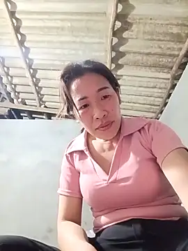 Snapshot of aki_xzx chatting on February 15, 11:31 am aki xzx online show from February 15, 11:31 am