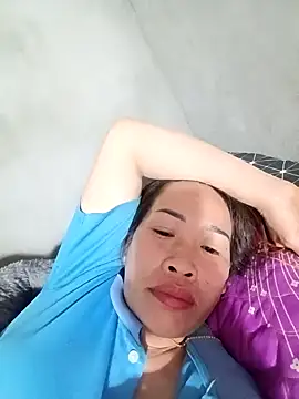 Snapshot of aki_xzx chatting on February 28, 12:48 pm aki xzx online show from February 28, 12:48 pm