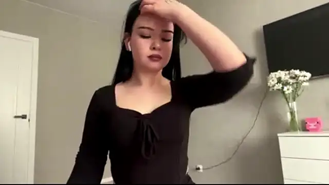 MiaAsterr online show from March 10, 8:18 am