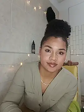 BrianaSweetxxx online show from March 22, 8:31 am