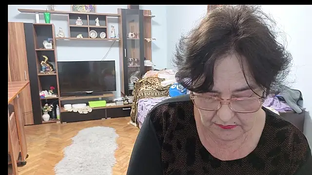 xMaryxAnne online show from March 7, 6:37 pm