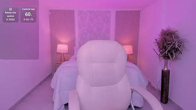 karol priston online show from April 11, 7:14 am