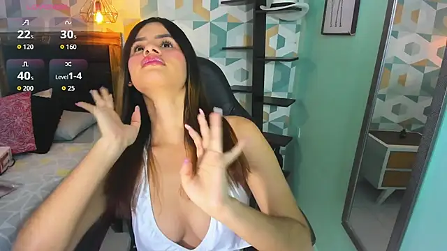 KAROLAGREY online show from June 2, 1:12 pm