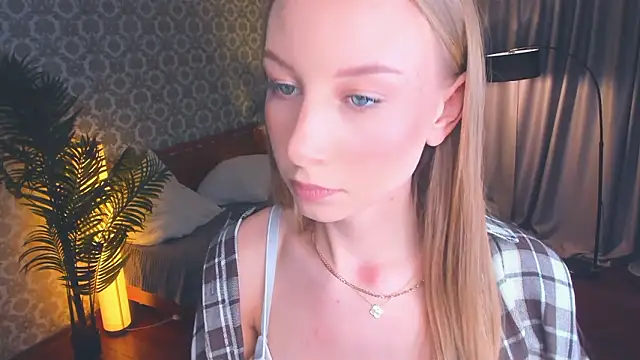 CarmenLipkin online show from March 3, 4:13 pm