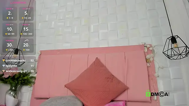  Victoria milf  online show from July 18, 8:55 pm