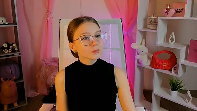 ElliFrankenweenie online show from February 22, 9:21 am