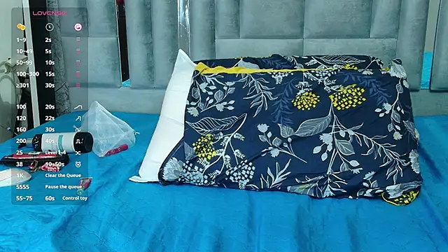 misspaula online show from March 11, 2:49 am