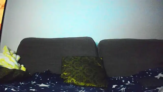 Imperfect me online show from March 4, 6:25 pm