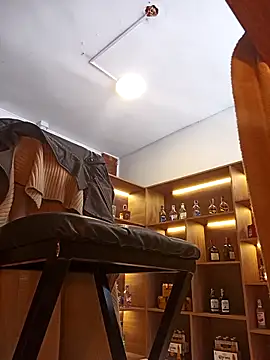 eva vidal  online show from April 1, 4:26 pm