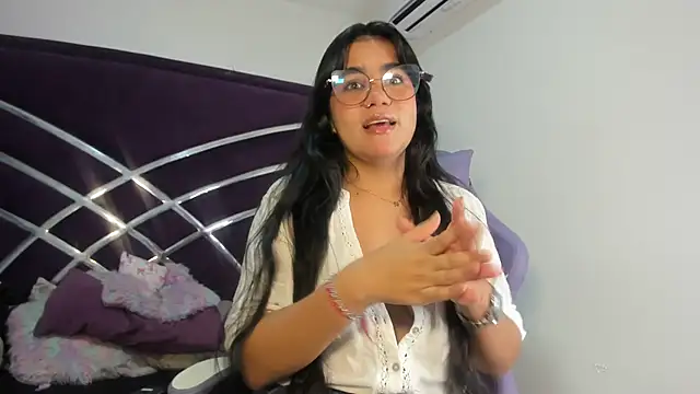 LunaScarleht online show from February 12, 1:35 pm