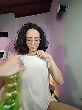 Alexia--27 online show from March 1, 4:45 am