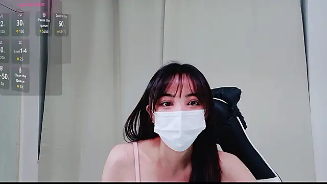 yuna00xx00 online show from March 2, 2:46 pm