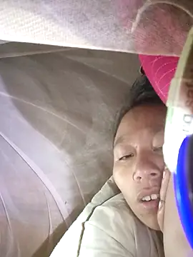 plump-bums online show from March 6, 2:01 pm