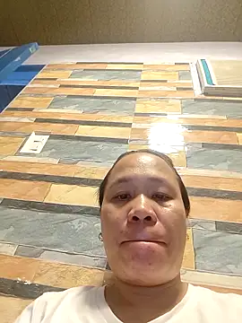 squirtshantal online show from March 27, 8:26 am