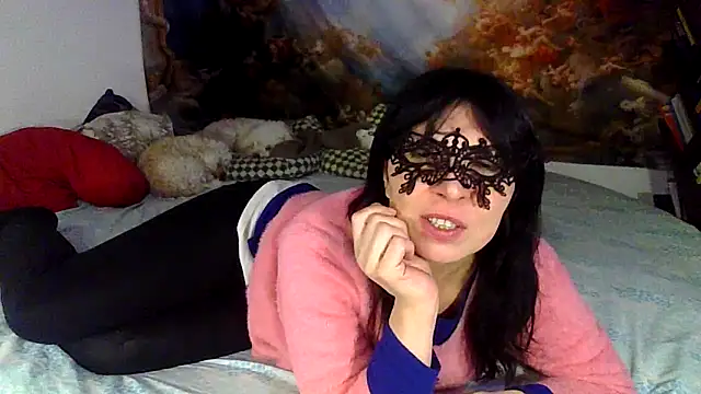 MadamBell online show from February 16, 4:40 pm