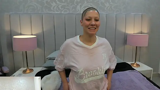 Snapshot of Raven1fox chatting on February 28, 3:39 am Raven1fox online show from February 28, 3:39 am