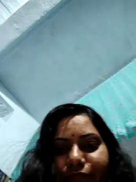 Anushka Singh0 online show from April 10, 5:30 pm