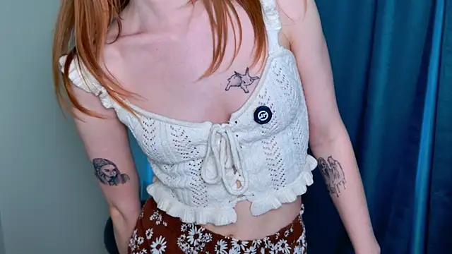 ElfieWhite online show from July 31, 2:12 am