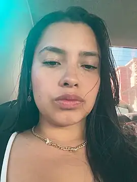 Miss Bella Flame online show from July 13, 8:31 pm