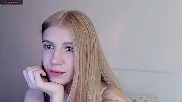 WetKaylaa online show from March 28, 3:33 pm