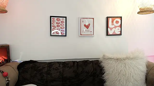 sweet-moon online show from April 10, 10:38 pm