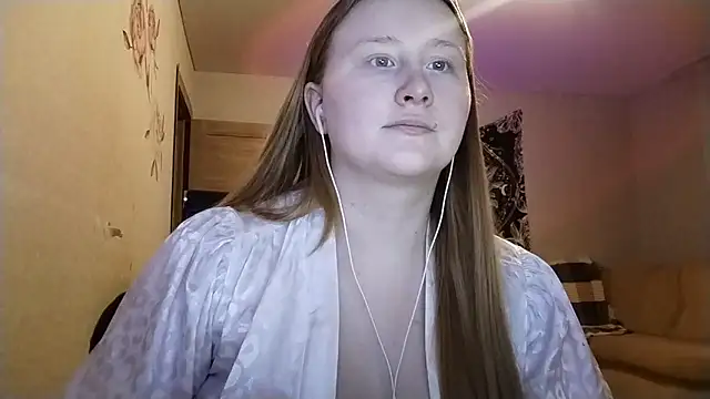 AnikaLipps online show from March 4, 5:30 pm