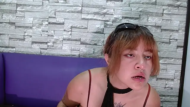 roxanne cherry online show from March 4, 3:40 pm