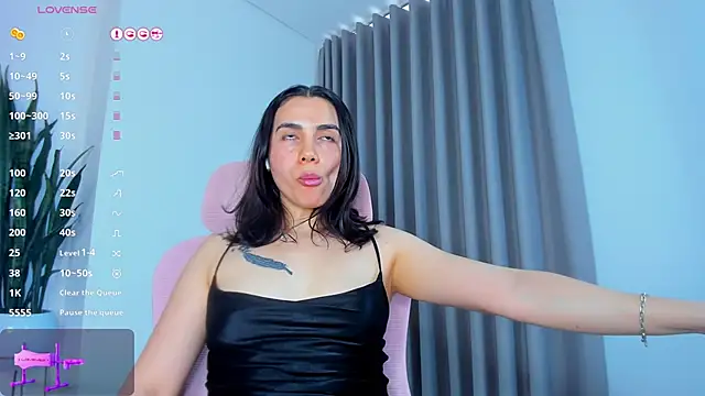 sara ospina22 online show from June 2, 9:27 pm