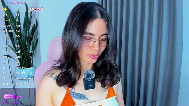 sara ospina22 online show from June 8, 11:48 pm