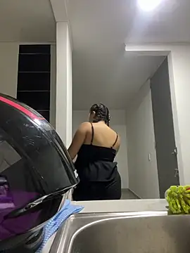 Emiily joee  online show from March 13, 2:02 am