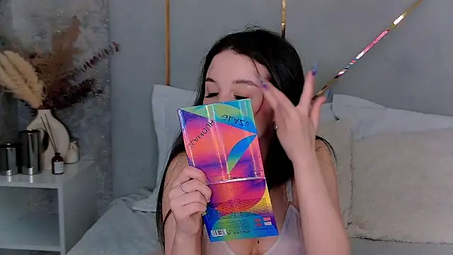 LanaLedger online show from April 1, 10:49 am