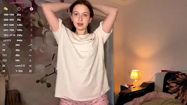 LoryMusetti online show from February 15, 11:20 am