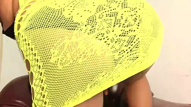 Liyona s online show from June 3, 5:07 pm