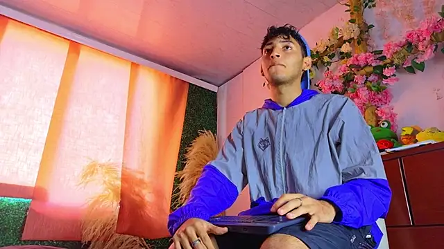 Ian Hunter online show from February 26, 1:10 pm